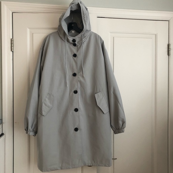 Raincoat ( NEW) Lightweight lined raincoat/hooded - Picture 2 of 6